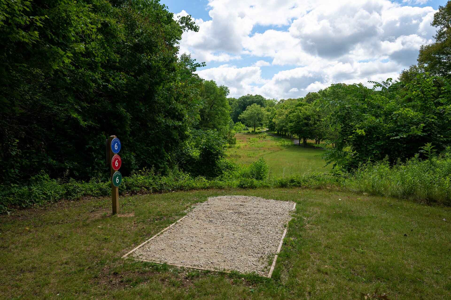 A disc golf hole start