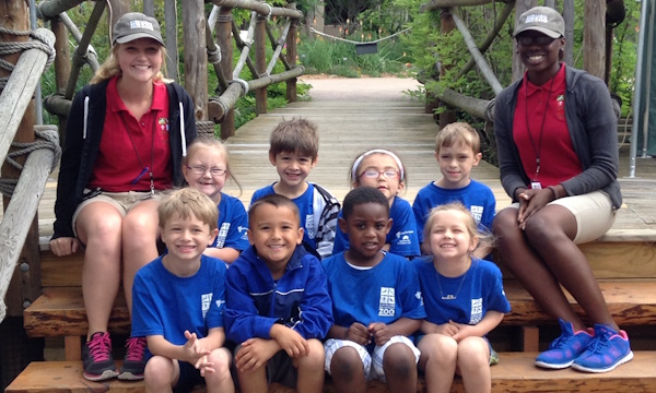 school group at zoo