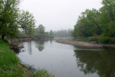 A river in the fog