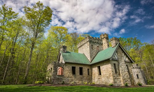 Squire's Castle Trailhead